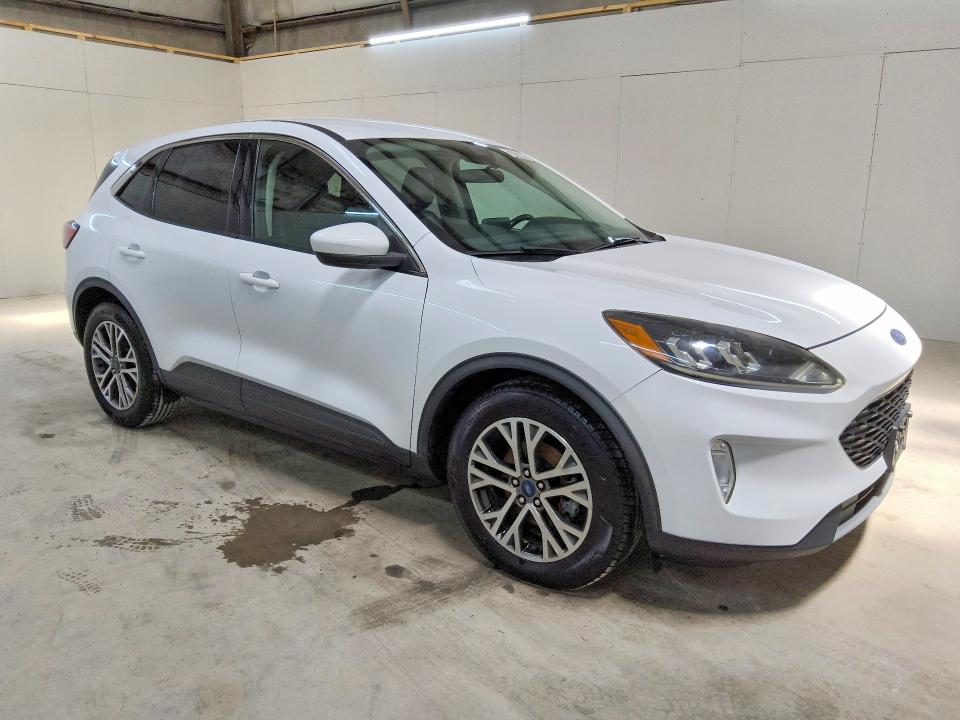 Продажа на аукционе авто 2022 Ford Escape, vin: 1FMCU0H6XNUA63905, номер лота: 67636956