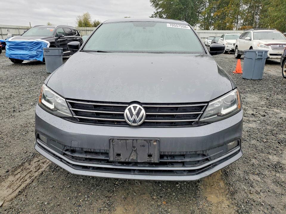 70557556 :رقم المزاد ، 3VWD17AJ7GM273102 vin ، 2016 Volkswagen Jetta مزاد بيع