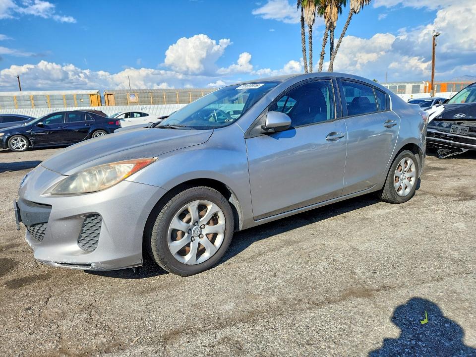 2013 Mazda 3 მანქანა იყიდება აუქციონზე, vin: JM1BL1TG1D1736007, აუქციონის ნომერი: 71109526
