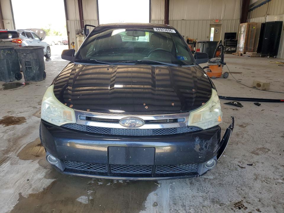 68923656 :رقم المزاد ، 1FAHP33N28W159883 vin ، 2008 Ford Focus مزاد بيع