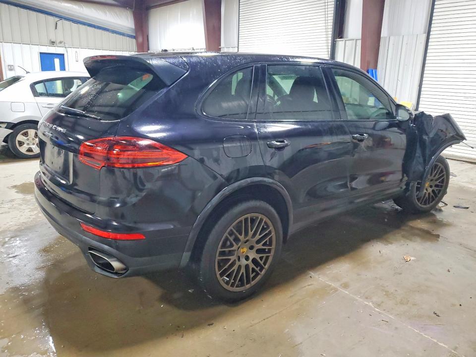 68798686 :رقم المزاد ، WP1AA2A28JKA02371 vin ، 2018 Porsche Cayenne مزاد بيع