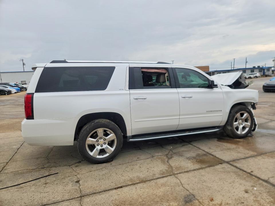 Продажа на аукционе авто 2016 Chevrolet Suburban, vin: 1GNSKJKC8GR196931, номер лота: 71172526