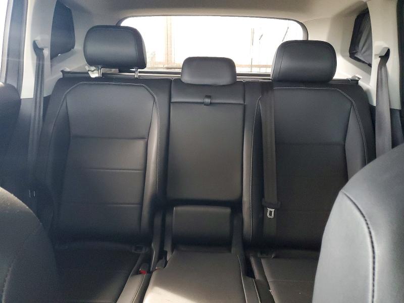 Продажа на аукционе авто 2018 Volkswagen Tiguan, vin: 3VV2B7AX5JM197903, номер лота: 70513146