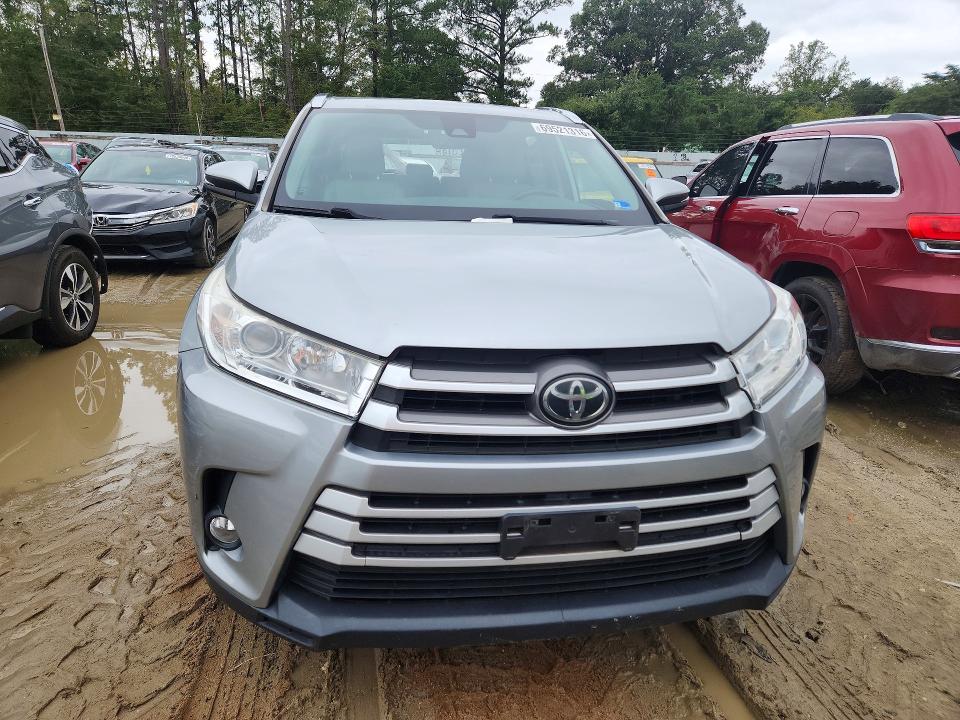 Продаж на аукціоні авто 2019 Toyota Highlander, vin: 5TDJZRFH7KS592962, номер лоту: 69521316