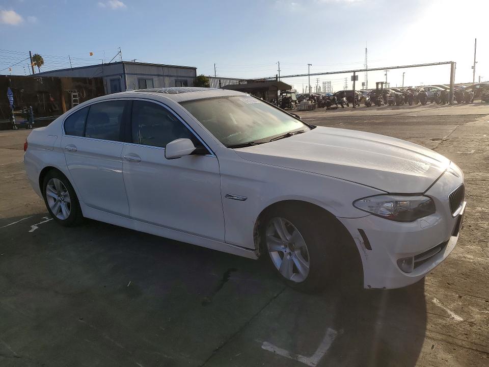 67617536 :رقم المزاد ، WBAXG5C50DD229207 vin ، 2013 Bmw 528 مزاد بيع