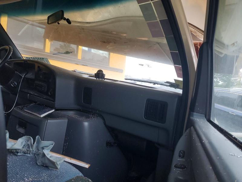 1994 Ford Econoline E350 მანქანა იყიდება აუქციონზე, vin: 1FDKE30G2RHB22166, აუქციონის ნომერი: 70058646