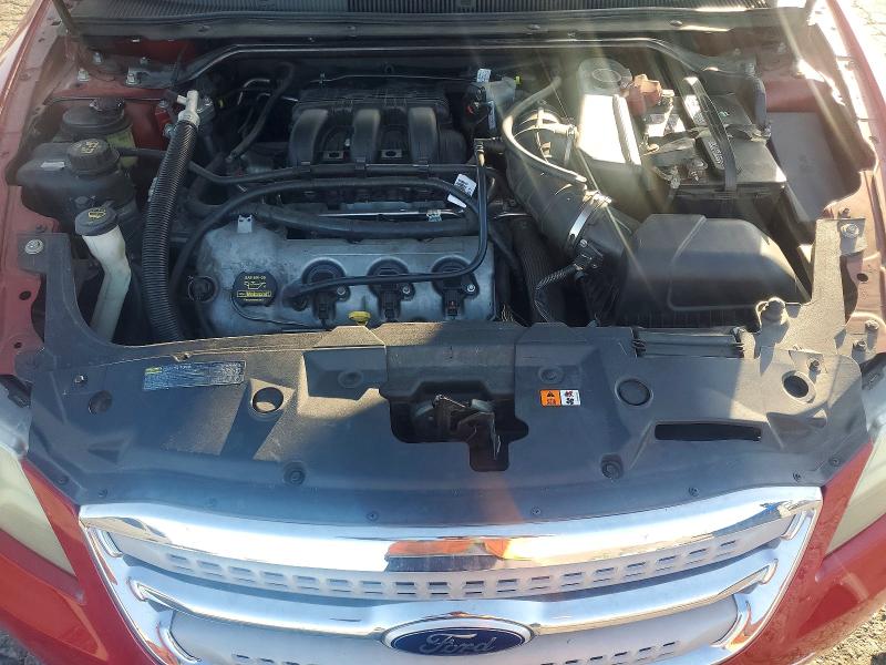 68687446 :رقم المزاد ، 1FAHP2FW2BG104639 vin ، 2011 Ford Taurus مزاد بيع