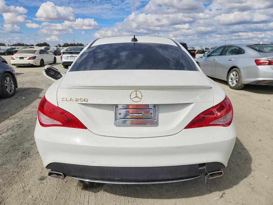 Aukcja sprzedaży 2015 Mercedes-benz Cla, vin: WDDSJ4EB1FN262425, numer aukcji: 67719986