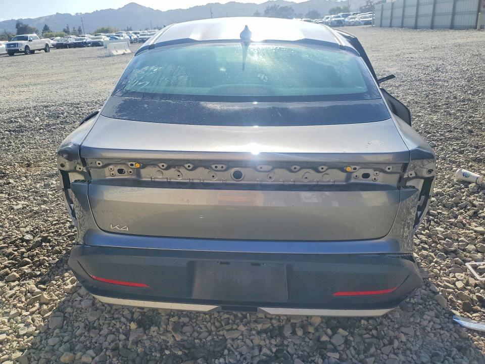 2025 Kia K4 მანქანა იყიდება აუქციონზე, vin: 3KPFT4DE7SE049639, აუქციონის ნომერი: 69577666