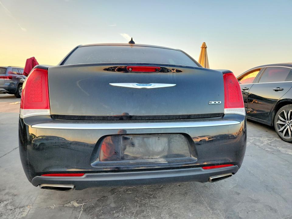 69334346 :رقم المزاد ، 2C3CCAAG9KH661180 vin ، 2019 Chrysler 300 مزاد بيع