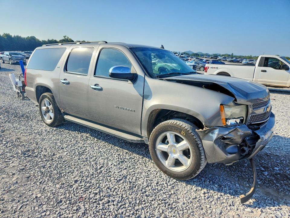 Продажа на аукционе авто 2007 Chevrolet Suburban, vin: 1GNFK16337J374710, номер лота: 69000626