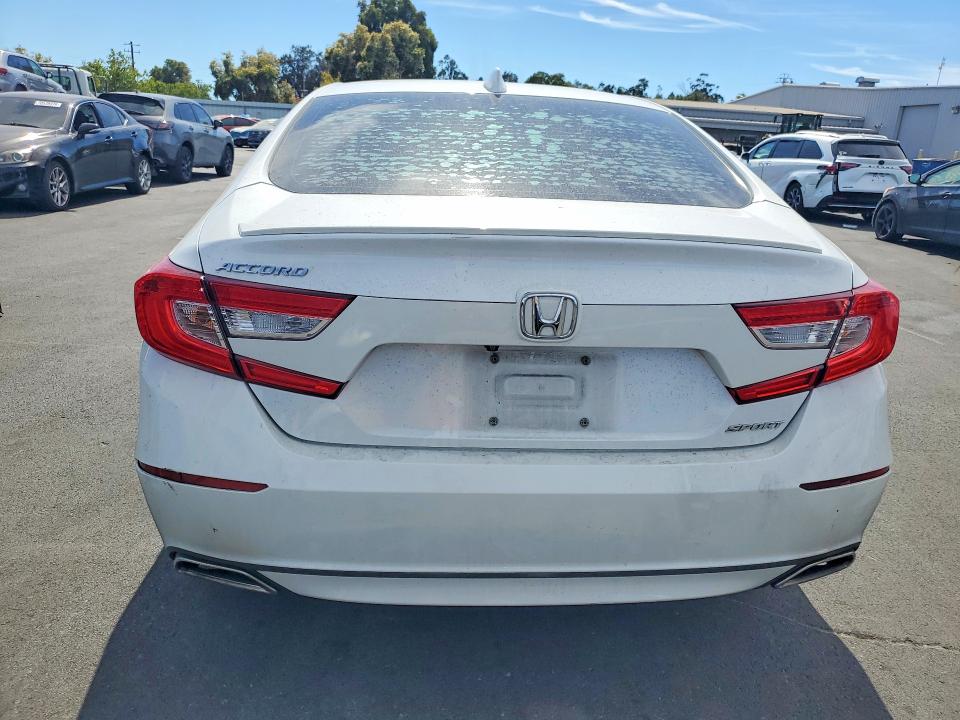 Aukcja sprzedaży 2018 Honda Accord, vin: 1HGCV1F38JA119305, numer aukcji: 70660796