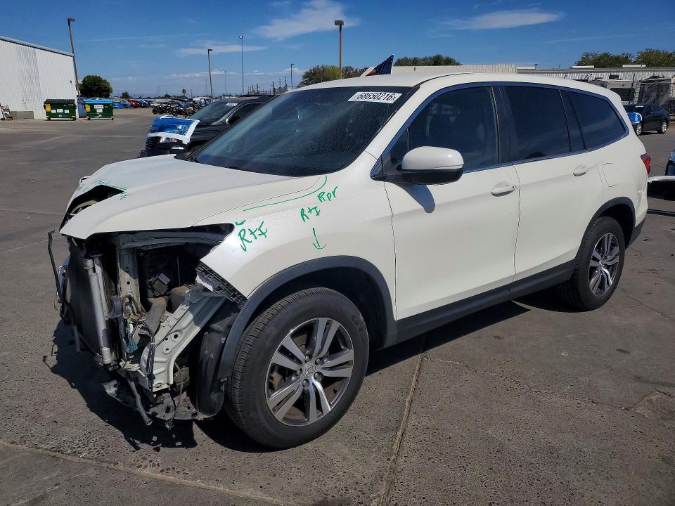 Продаж на аукціоні авто 2018 Honda Pilot, vin: 5FNYF5H36JB018292, номер лоту: 68650216