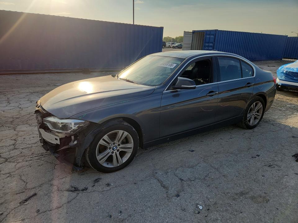 69099106 :رقم المزاد ، WBA8D9C51JA614180 vin ، 2018 Bmw 330 مزاد بيع