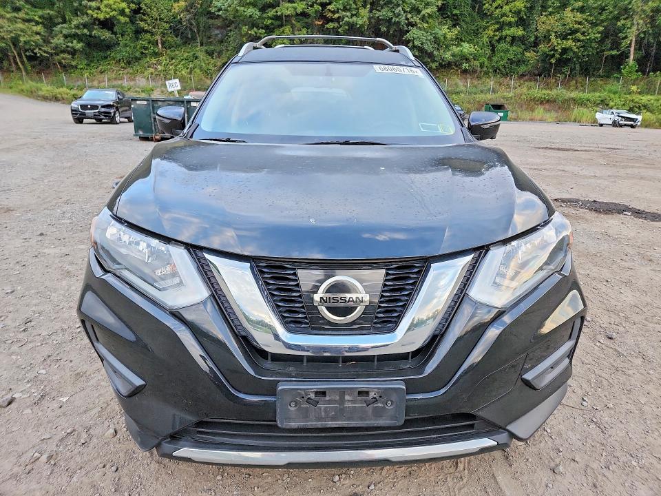 68065716 :رقم المزاد ، JN8AT2MV7HW280171 vin ، 2017 Nissan Rogue مزاد بيع