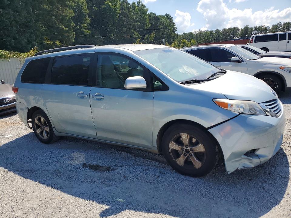 2015 Toyota Sienna მანქანა იყიდება აუქციონზე, vin: 5TDKK3DC9FS631196, აუქციონის ნომერი: 66894796