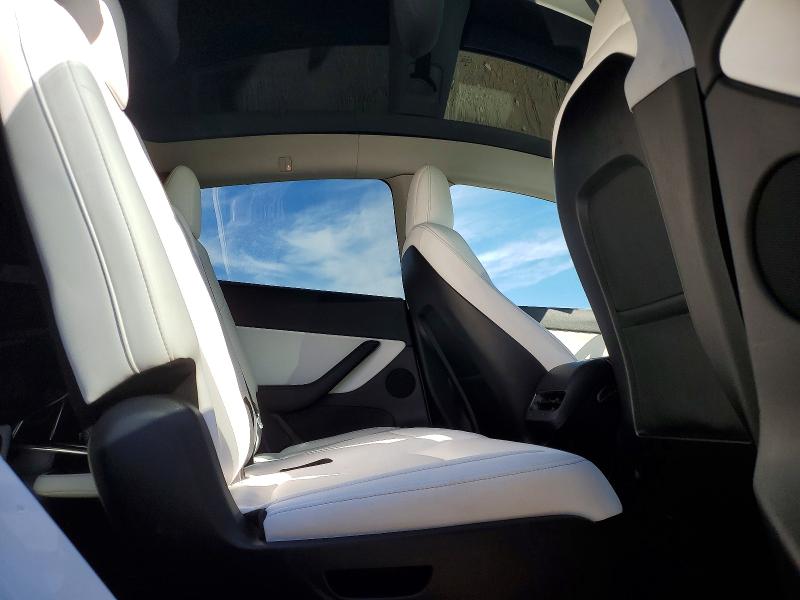Продажа на аукционе авто 2022 Tesla Model Y, vin: 7SAYGAEE0NF327194, номер лота: 69965016
