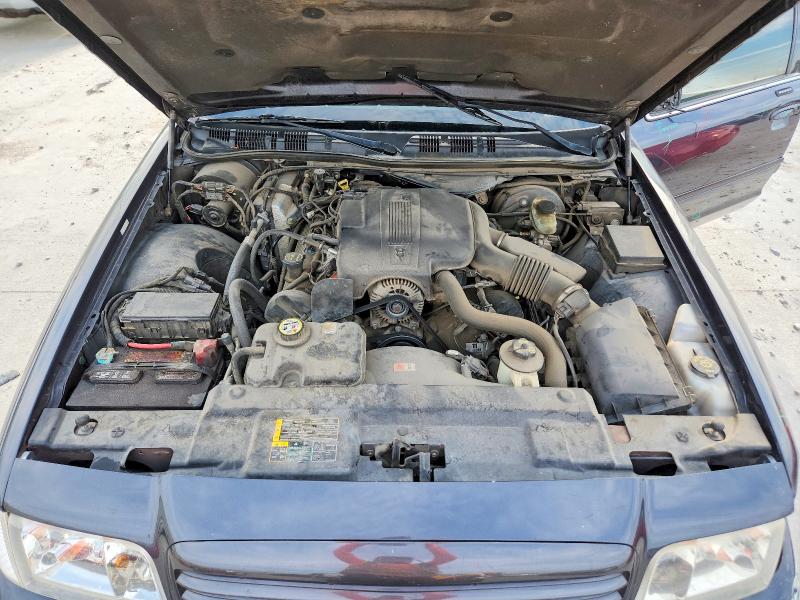 2004 Ford Crown Victoria მანქანა იყიდება აუქციონზე, vin: 2FAHP74W44X180912, აუქციონის ნომერი: 70003116