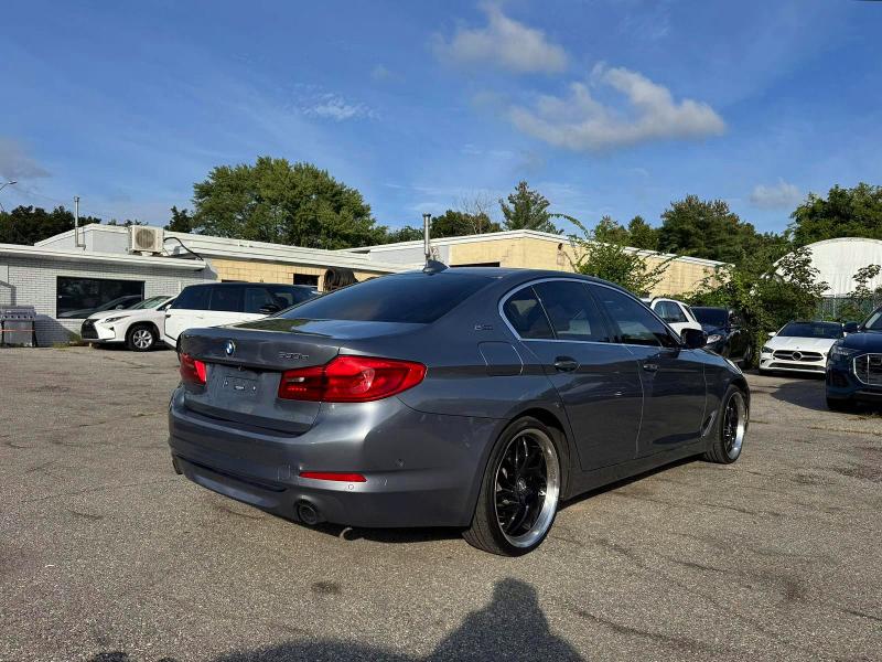 Продаж на аукціоні авто 2018 Bmw 530xe, vin: WBAJB1C50JB083749, номер лоту: 68300096