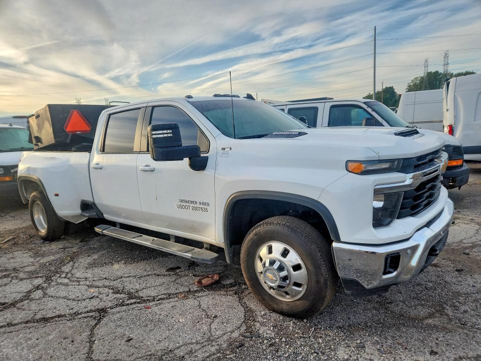 70167376 :رقم المزاد ، 1GC4KTEY5SF352275 vin ، 2025 Chevrolet Silverado مزاد بيع