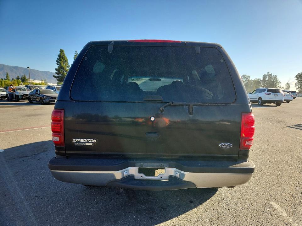 Продажа на аукционе авто 2002 Ford Expedition, vin: 1FMRU15W52LA04928, номер лота: 70909796