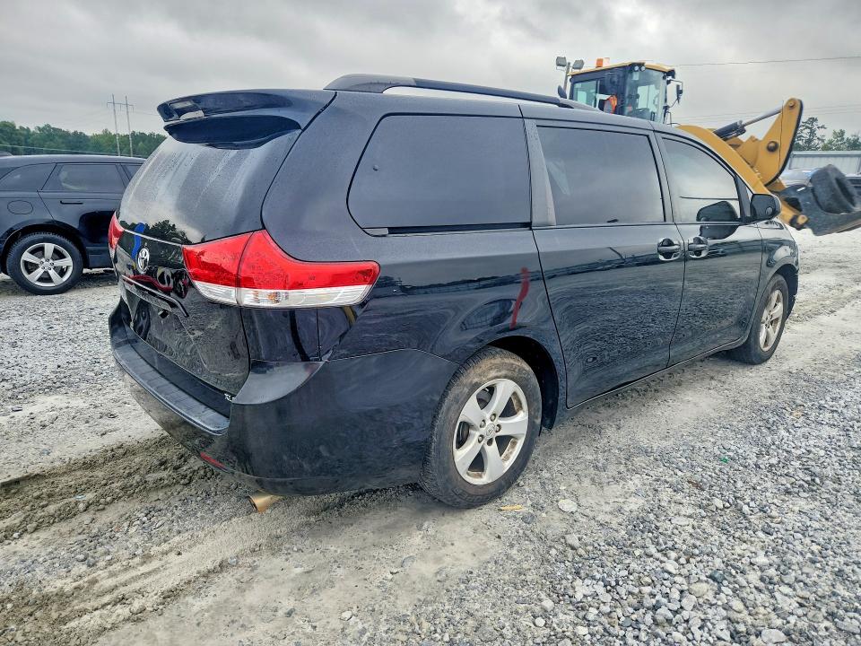 Продажа на аукционе авто 2014 Toyota Sienna, vin: 5TDYK3DCXES469359, номер лота: 69932116