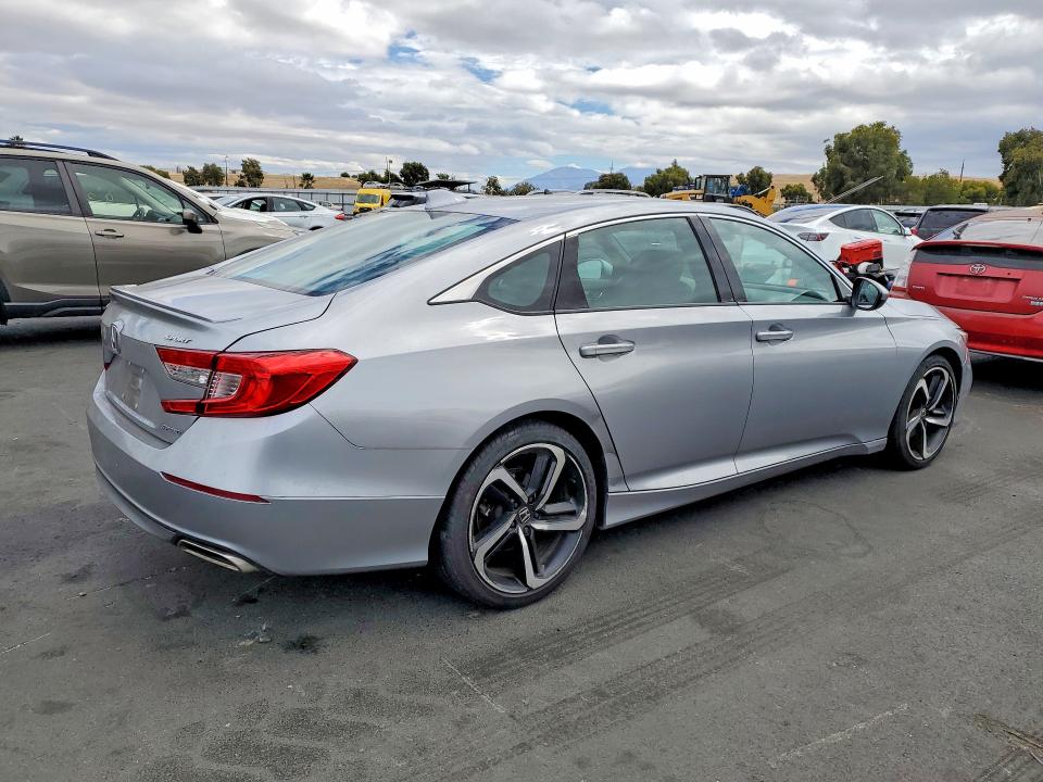 Продаж на аукціоні авто 2018 Honda Accord, vin: 1HGCV1F36JA257330, номер лоту: 66850076