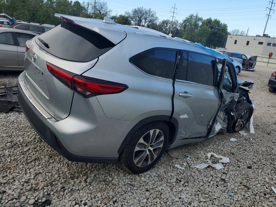 Aukcja sprzedaży 2022 Toyota Highlander, vin: 5TDGZRAH1NS539907, numer aukcji: 70428396