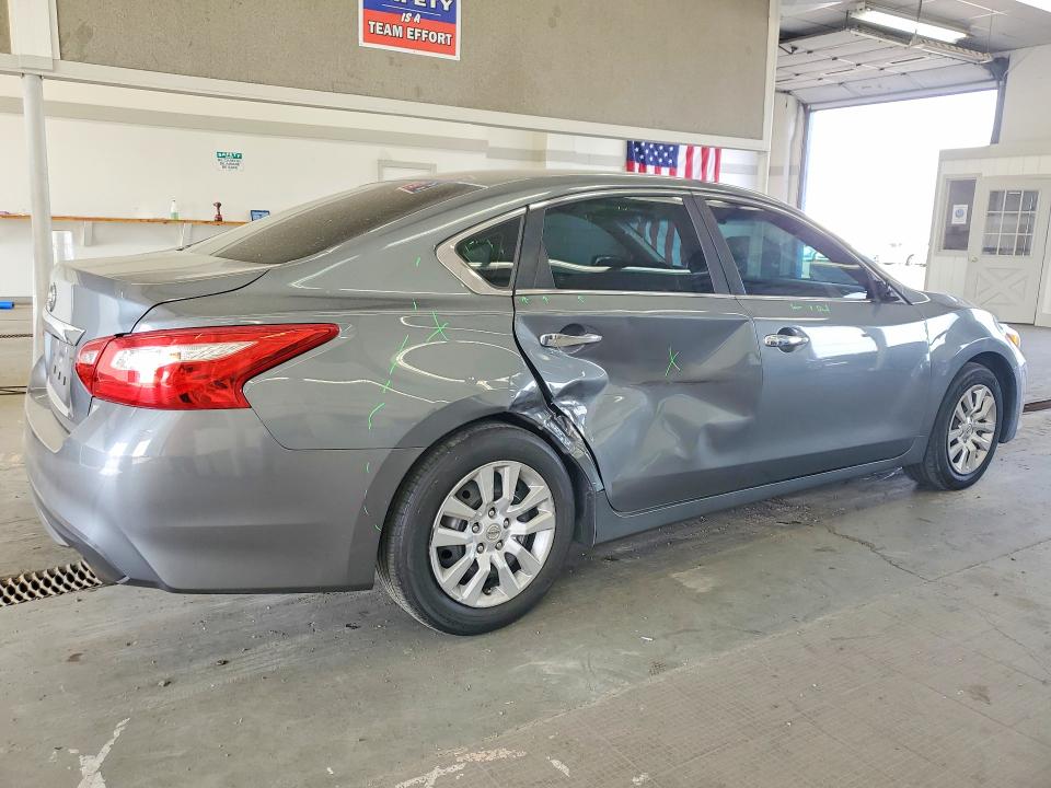 2017 Nissan Altima მანქანა იყიდება აუქციონზე, vin: 1N4AL3AP4HN350115, აუქციონის ნომერი: 67675636