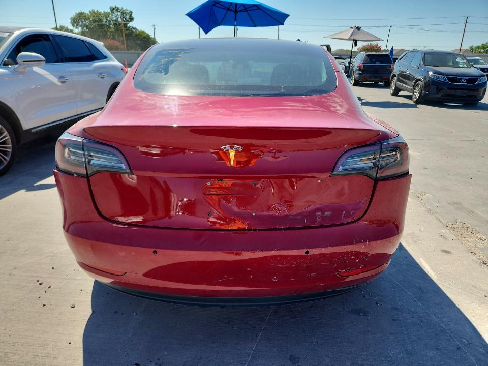 2018 Tesla Model 3 მანქანა იყიდება აუქციონზე, vin: 5YJ3E1EA4JF051364, აუქციონის ნომერი: 68215026
