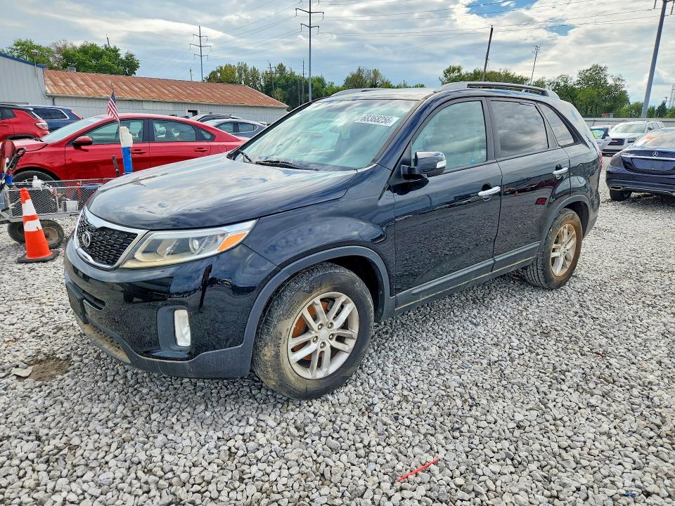 68368256 :رقم المزاد ، 5XYKT4A64FG624056 vin ، 2015 Kia Sorento مزاد بيع