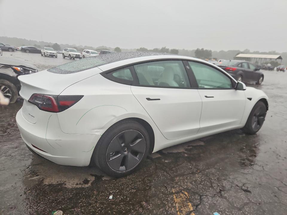 68092806 :رقم المزاد ، 5YJ3E1EB2NF167029 vin ، 2022 Tesla Model 3 مزاد بيع