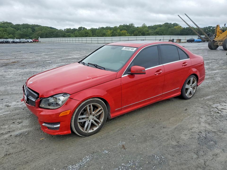 2013 Mercedes-benz C მანქანა იყიდება აუქციონზე, vin: WDDGF4HB0DR275322, აუქციონის ნომერი: 70550746