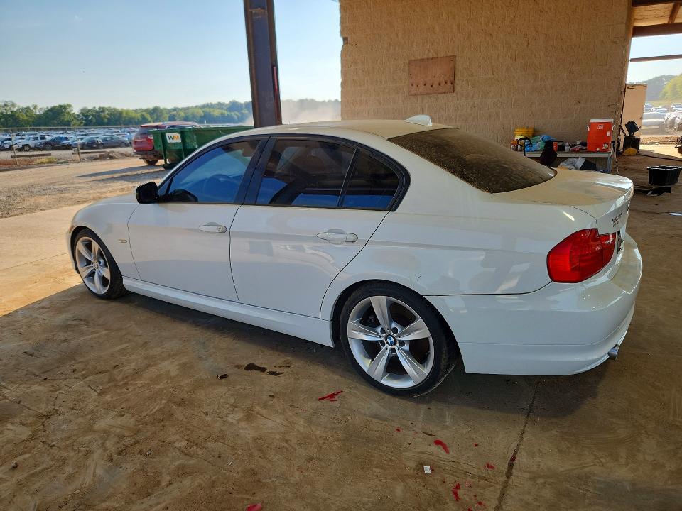 69299006 :رقم المزاد ، WBAPM5G52BNN00956 vin ، 2011 Bmw 335 مزاد بيع