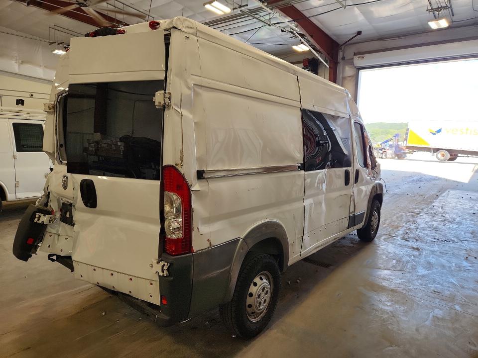 66338286 :رقم المزاد ، 3C6TRVBG4JE143558 vin ، 2018 Ram Promaster 1500 مزاد بيع