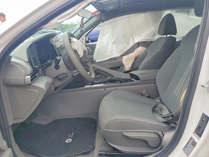 67645326 :رقم المزاد ، 5NPLM4AG1PH112405 vin ، 2023 Hyundai Elantra مزاد بيع