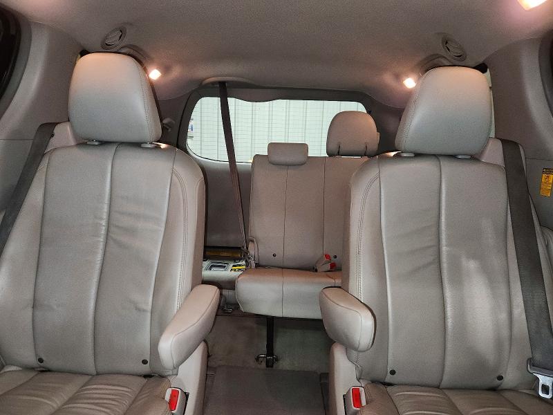 Aukcja sprzedaży 2014 Toyota Sienna, vin: 5TDDK3DC6ES092270, numer aukcji: 69458756