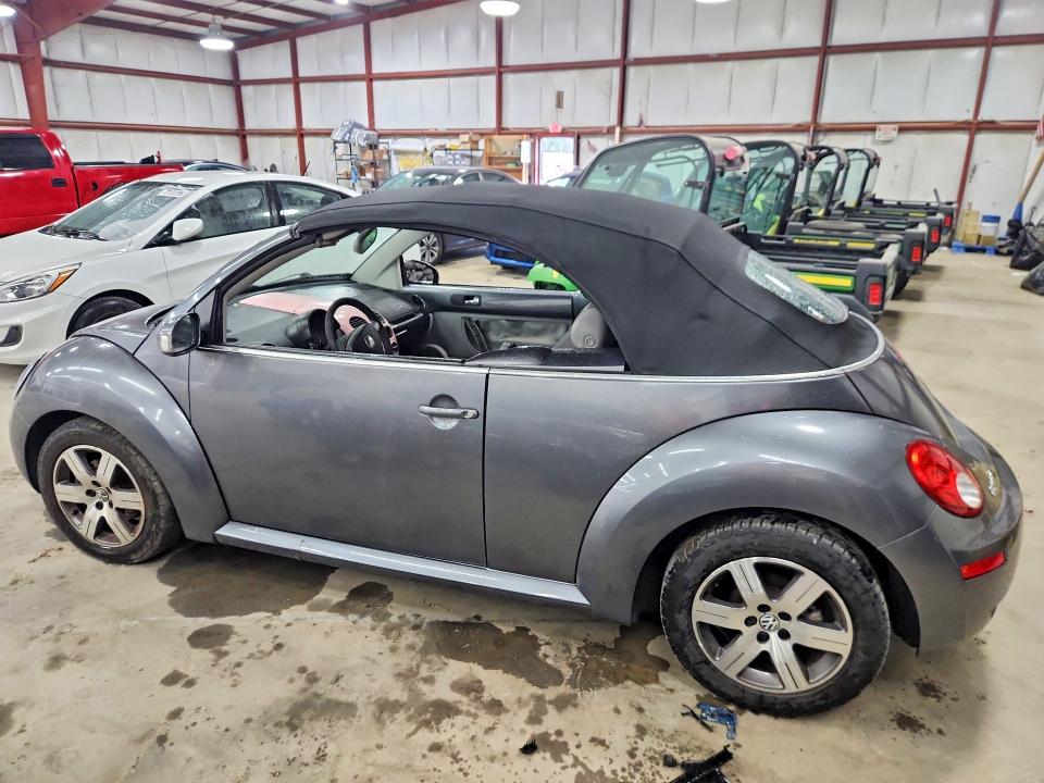 69954616 :رقم المزاد ، 3VWRF31Y36M326907 vin ، 2006 Volkswagen New Beetle مزاد بيع