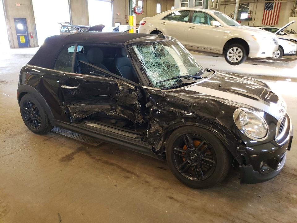 67304576 :رقم المزاد ، WMWZP3C5XFT299111 vin ، 2015 Mini Cooper مزاد بيع