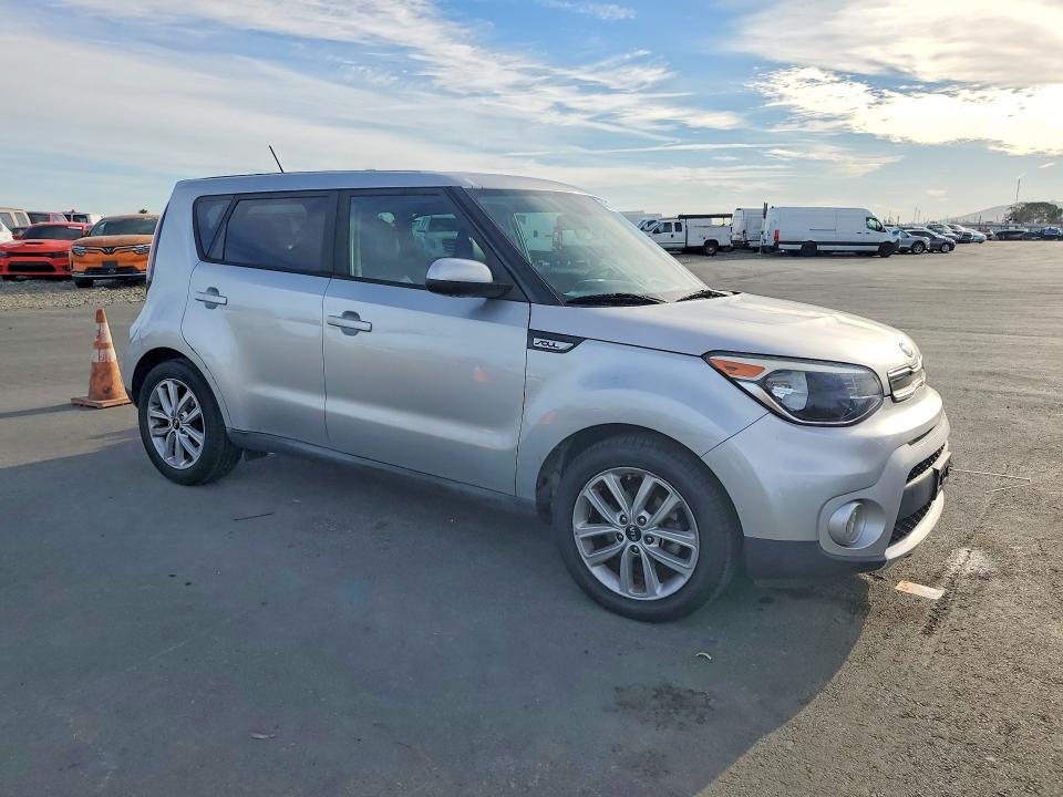 Продажа на аукционе авто 2017 Kia Soul, vin: KNDJP3A52H7497809, номер лота: 68270086