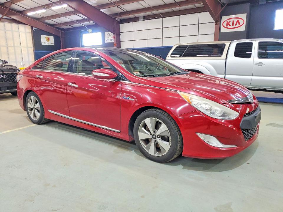2011 Hyundai Sonata მანქანა იყიდება აუქციონზე, vin: KMHEC4A48BA018664, აუქციონის ნომერი: 69226246