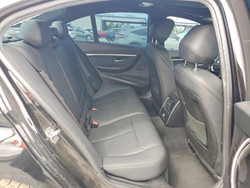 70131286 :رقم المزاد ، WBA8E1C54JA167553 vin ، 2018 Bmw 330e مزاد بيع