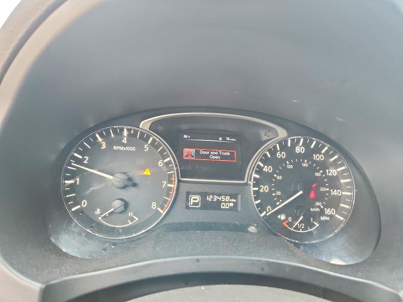 Продажа на аукционе авто 2015 Nissan Altima, vin: 1N4AL3AP0FC447272, номер лота: 71158906