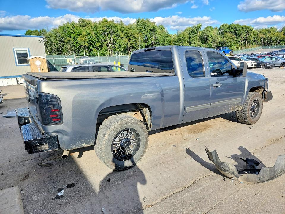 Продажа на аукционе авто 2011 Chevrolet Silverado, vin: 1GCRKSE33BZ417496, номер лота: 68297836