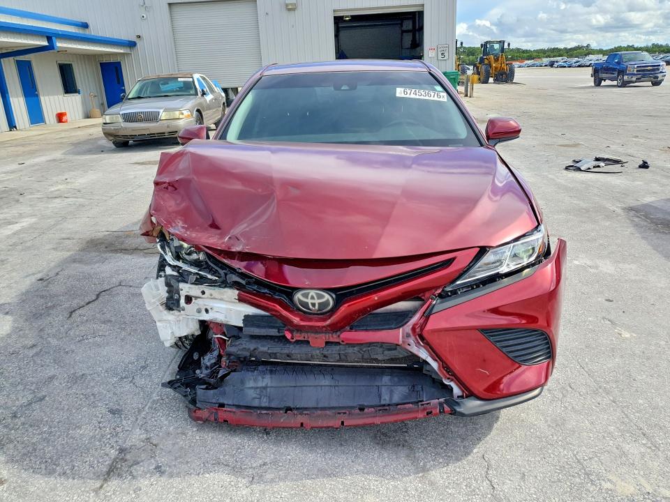 Продажа на аукционе авто 2018 Toyota Camry, vin: 4T1B11HK5JU640440, номер лота: 67453676