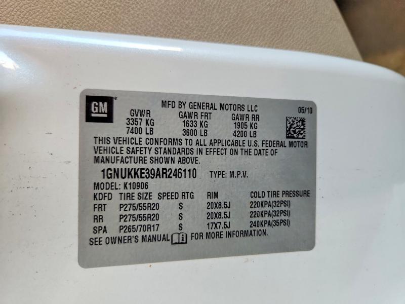68558146 :رقم المزاد ، 1GNUKKE39AR246110 vin ، 2010 Chevrolet Suburban مزاد بيع