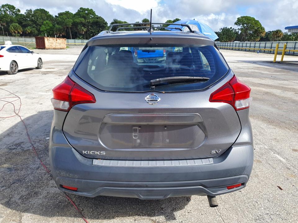 70250266 :رقم المزاد ، 3N1CP5CU5KL507294 vin ، 2019 Nissan Kicks مزاد بيع