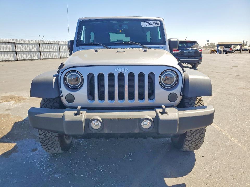 70280836 :رقم المزاد ، 1C4BJWDG6EL119967 vin ، 2014 Jeep Wrangler Unlimited مزاد بيع