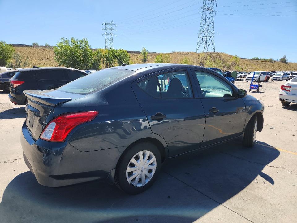 68421506 :رقم المزاد ، 3N1CN7AP4HL821378 vin ، 2017 Niss Versa مزاد بيع