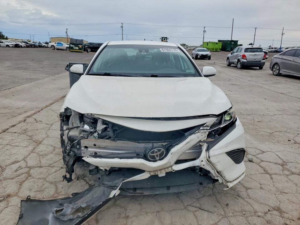67968716 :رقم المزاد ، 4T1G11AK5LU897147 vin ، 2020 Toyota Camry مزاد بيع
